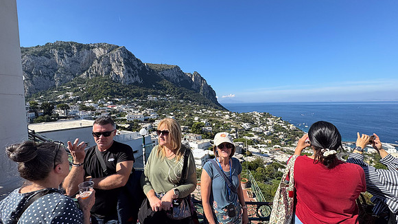 crowded capri-27
