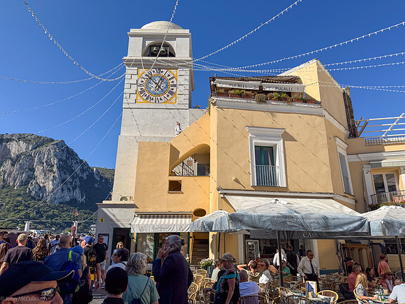 capri-25